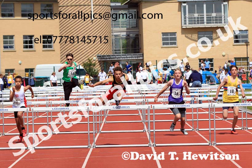 Mens U-17s and Boys U-15s Hurdles, 2022 Northern Inter Counties U17s and U15s Track and Field, York, Thursday, June 2nd. Photo: David T. Hewitson/Sports for All Pics